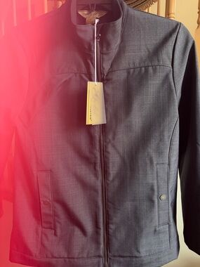 Gold Tri Mountain Women’s Jacket Clamshell Size M